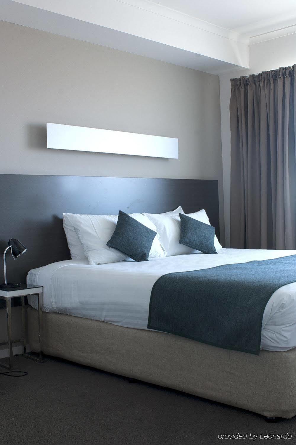 Abode Tuggeranong Aparthotel Canberra Exterior photo